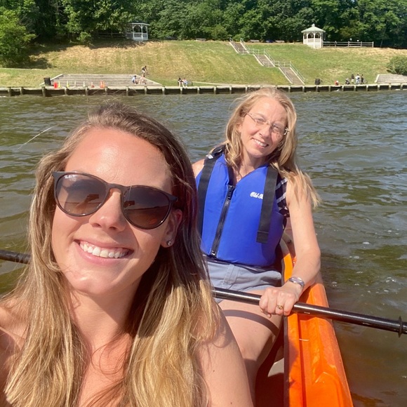 Meet your Posher, Rachel - Picture 6 of 11